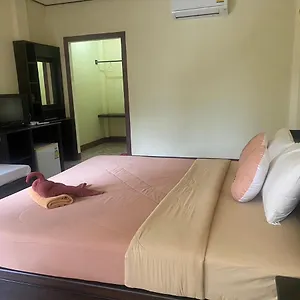 Lanta Darawadee Ko Lanta